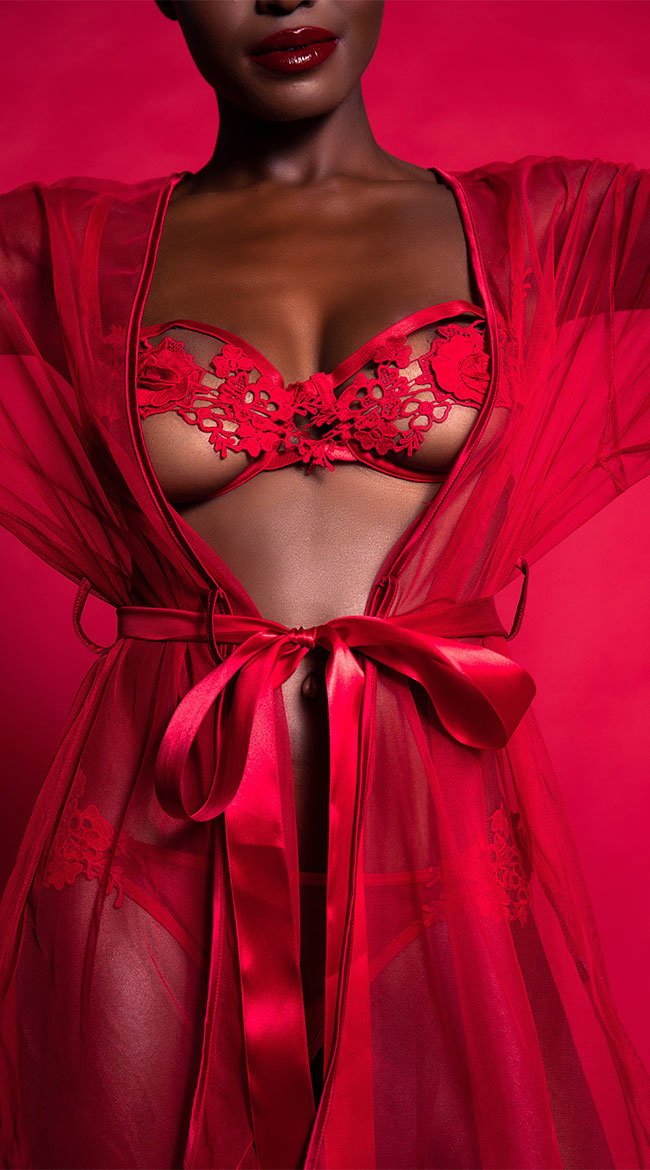 Yandy Appliques Abloom Robe